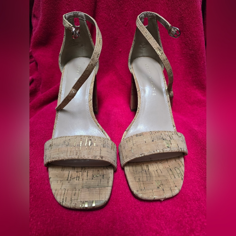 Kelly & Katie heels size 7.5
